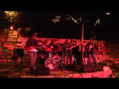 The Glove - theKorkus - Jennifer's Gardens 20091030