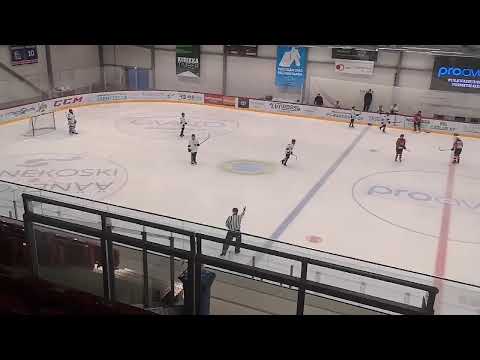 JYP U13-09 12.12. -21 klo 12  Urho punainen - JYP valkoinen