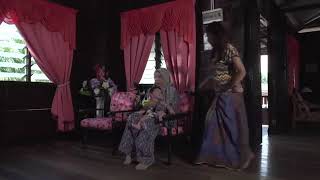 Kak Su Halah Halah Halah cuba bernyanyi ala-ala Ning baizura