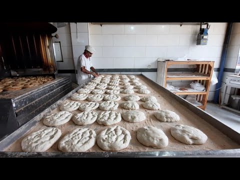 How Iranian Bread is Cooked: The Secret to a Soft and fluffy Texture