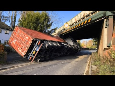 TOP 20 Dangerous Big Truck & Excavator Operation Fails | Heavy Equipment FAIL Skills Compilation