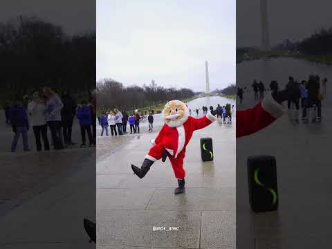 Santa Puffing and Passing in DC (Uncle Azeez)