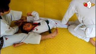 Taekwondo flexibility training: Behind every effort there must be a reward!