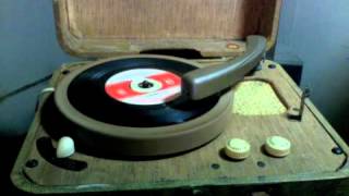 The Monkees - Take A Giant Step  45 rpm!