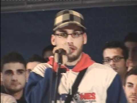 LA MURGA LOS SIMPLONES 2011, PIDEN DISCULPAS EN LA PRESENTACIÓN DE LAS PIJOLETAS.