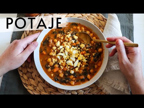 Healthy & tasty Spanish style CHICKPEA & SPINACH stew: POTAJE (vegetarian recipe!)