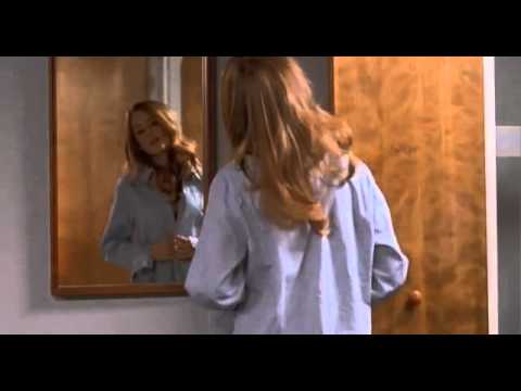 Isla Fisher Bra