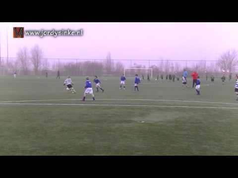 Voetbal Zeelandia Middelburg F1 - Serooskerke F1  10 maart 2014