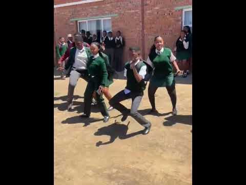 on the floor amapiano dance trend ❤️ #amapianovibessa #amapiano #amapianodance #dance @rele_ree2.0