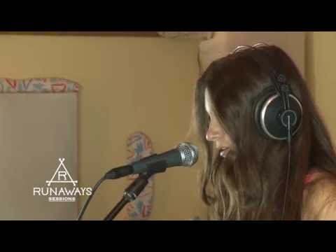 Runaways Sessions Season I, Ep. VII - Sara Renar (teaser)