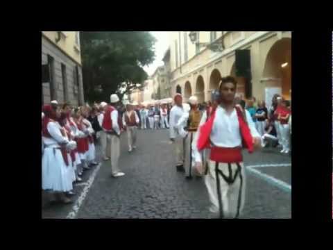 Scanderbeg Danza esibisce nei borghi di Parma