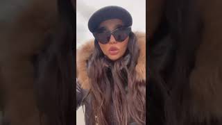 Download lagu A girl in a cap, black sunglasses and a puffy black Moncler Fulmarus down jacket with a puffed hood. mp3 Download lagu A girl in a cap, black sunglasses and a puffy black Moncler Fulmarus down jacket with a puffed hood. mp3