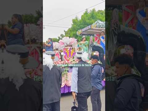 Mercedes Umaña está de fiesta #elsalvador