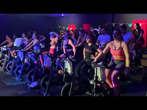 Aula completa de bike indoor/indoor cycling 45 min