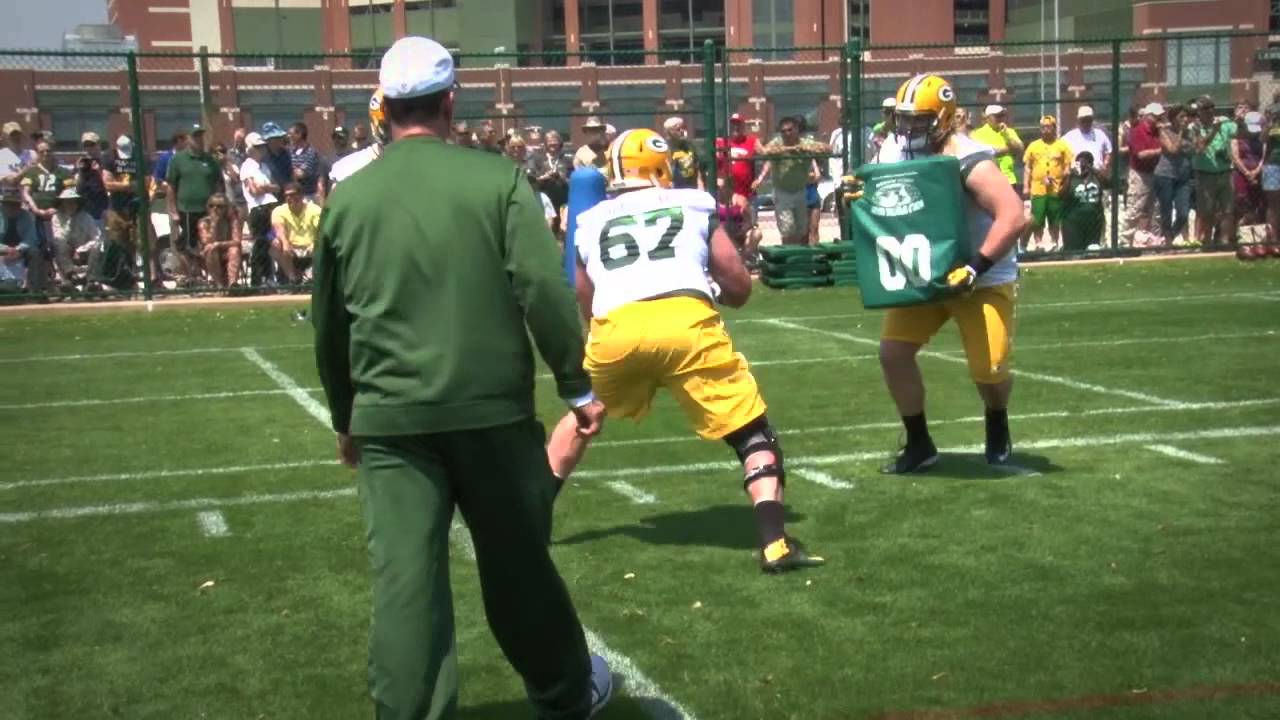 Green Bay Packers punch, punch run by drill: Offensive line