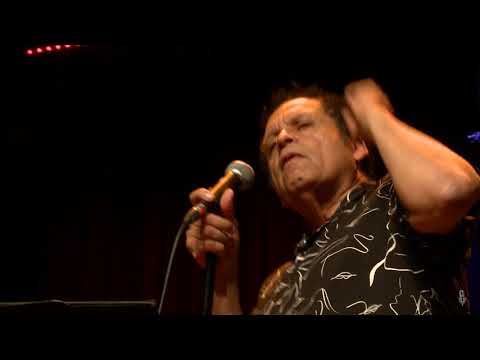 Garland Jeffreys - Wild in the Streets (eTown webisode #1327)