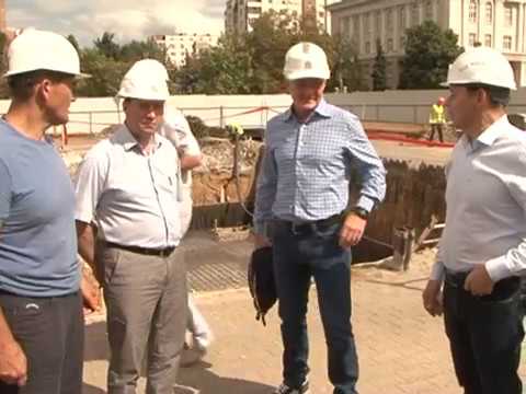 Куряне решают судьбу Театральной площади
