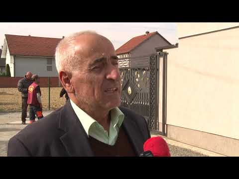 Asfaltohet rruga Filip Shiroka  Banorët e kanë mirëpritur 05 11 2018 Tv Liria