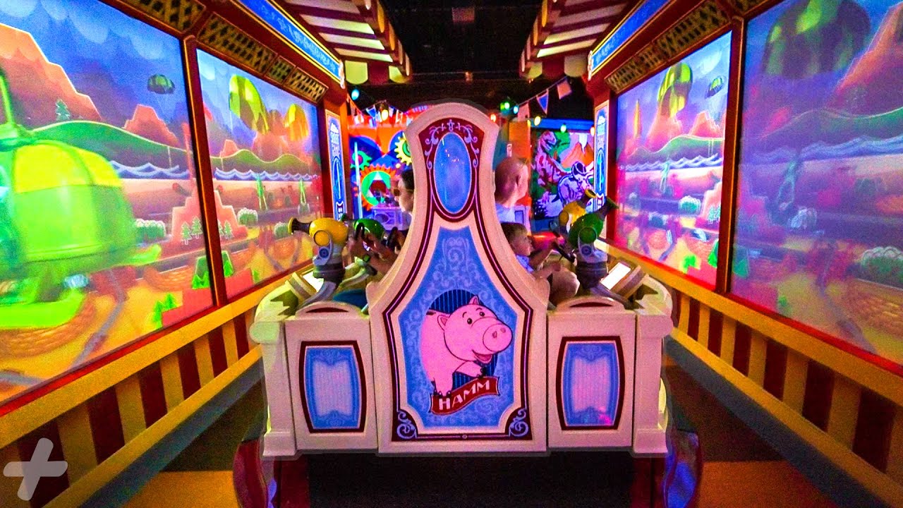 Vista previa del video POV de Toy Story Mania!