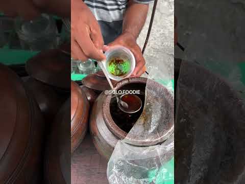 ES DAWET KHAS, WADAHNYA PAKE KENDIL TANAH LIAT, SEGER‼️ #kulinerindonesia #solo #jajan #jakarta