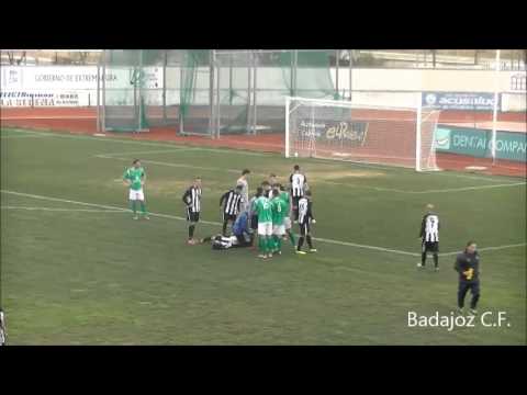 Cabezazo de Puente. CF Villanovense- Badajoz CF 2 de marzo de 2.014.