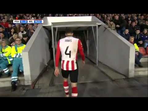 PSV - Willem II Red card Arias