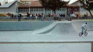 preview picture of video 'Skatepark Caldas da rainha 22-11-08'
