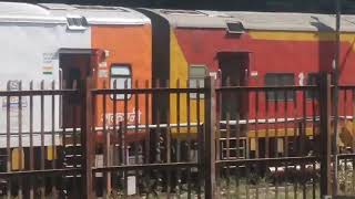 Mumbai Central - Ahmedabad AC Double Decker Express / Train no 12931 #ACTrain #IndianRailway