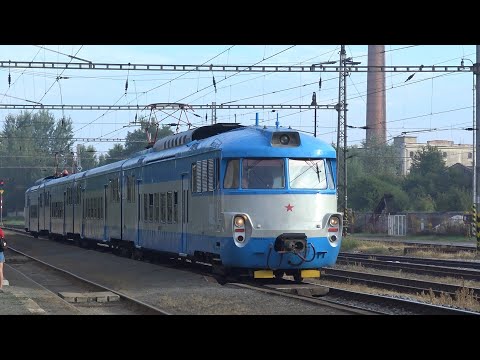 Žabotlam EM475.1045 na vlaku Os 3713 v žst.Bedihošť