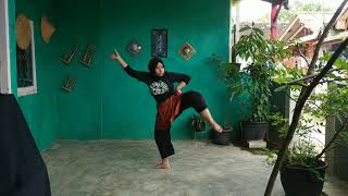 Download lagu Tari Rakyat (Tari Polostomo) mp3