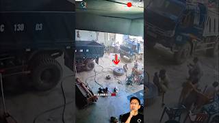 Download lagu Why Do Car Tires Explode When Inflated? #shorts mp3