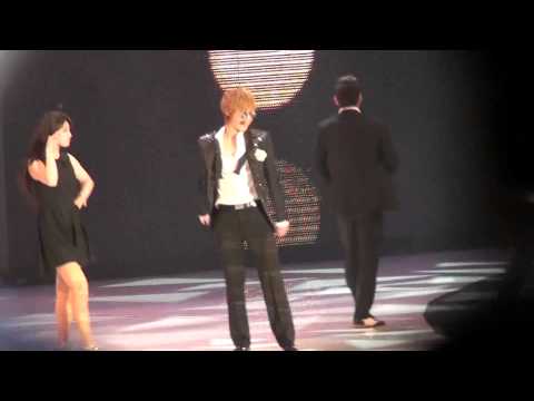 111129 [Fancam] Mnet MAMA in Singapore - Kim Hyun Joong Performance