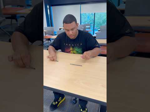 Pen tap freestyle at @umasslowell 🖊️🔥🔥