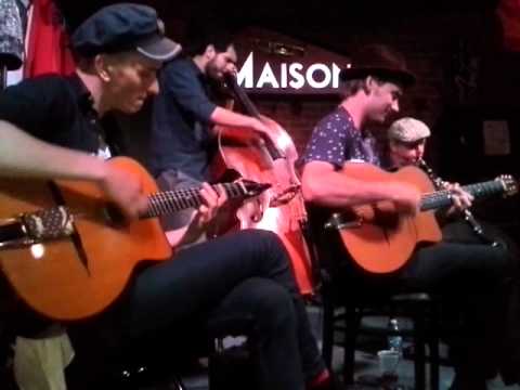 Showarama Hot Jazz "Daphne"