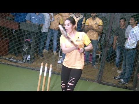 download lagu mp3 mp4 Sunny Leone Ipl Team Owner, download lagu Sunny Leone Ipl Team Owner gratis, unduh video klip Sunny Leone Ipl Team Owner