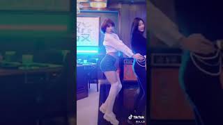 腰振り行進　最後の人は？??　#shorts  #面白い  #dance