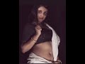 Expression Tutorial Model In Black Bra