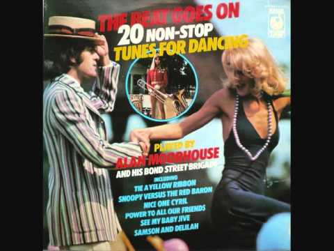 The Beat Goes On : My Ding-A-Ling/Snoopy Versus The Red Baron