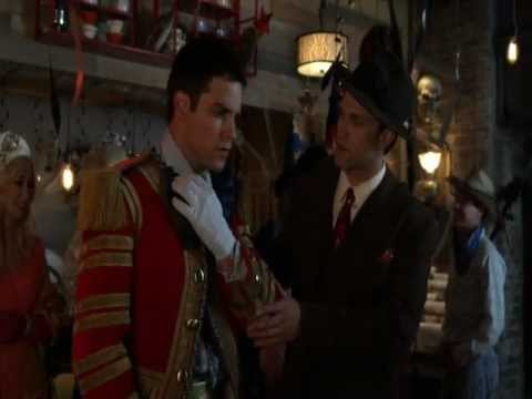 "Pretty Little Liars" Clip "Trouble With Noel" 3x13 Halloween Episode