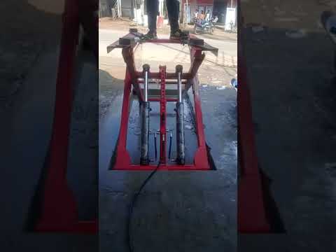 Innotec inc-4 ton car scissor lift, working height: 5 feet, ...