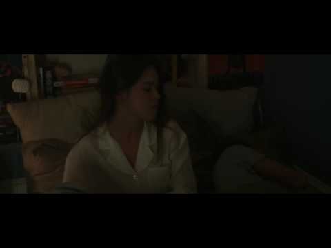 L’ESTATE ADDOSSO - Scena del film "Senza toccarci"