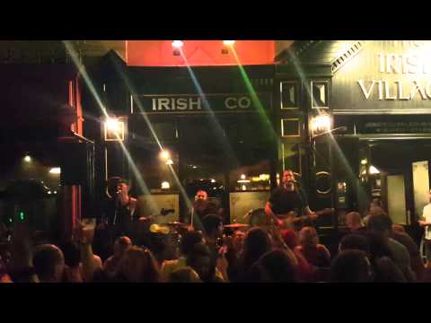 The Irish Village Dubai- Playing Punjabi number