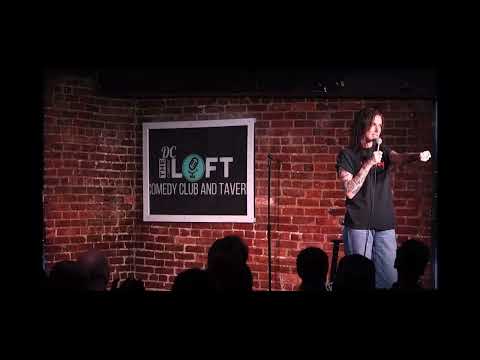Uncut version of Natalie Cuomo "Comedian?" freak out at a comedy show