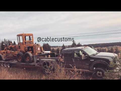 6.0 Powerstroke Hauling Grader