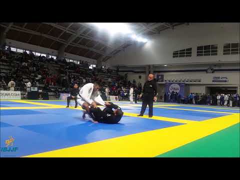 Luciano Araujo vs Victor Marinho / Paris Open 2017