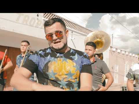 Roberto Junior Y Su Bandeño - Dominado por Mi Mujer