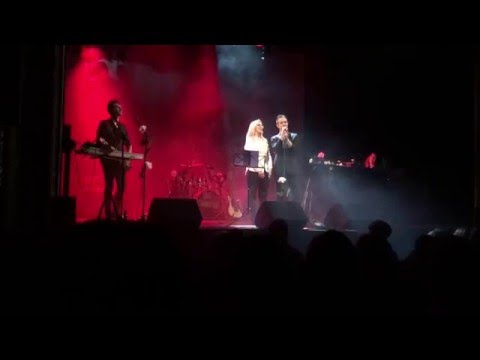 Thumbnail for Glasvegas - Change (featuring James' Mum) Live in Stockholm by Glasvegas