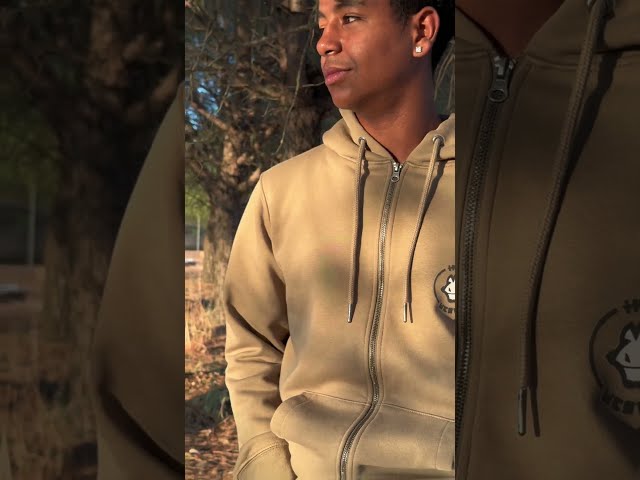Vídeo relacionado con ROCK-IT Apparel I Chaqueta con Capucha para Hombre Racer 07" I Sudadera con Cremallera y Capucha [TallasS-5XL] Sudadera con Capucha Premium para Hombre I Hoodie Rojo XXL