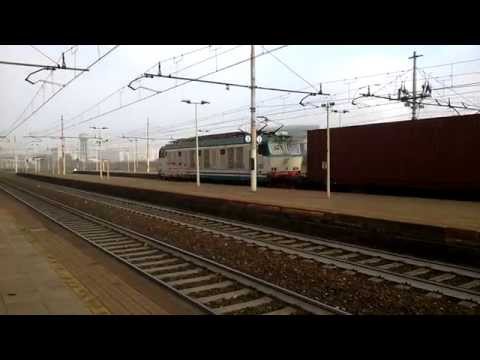 E.652-145 + CARRI PIANALE CON CONTAINER TRANSITO STAZIONE DI SESTO SAN GIOVANNI