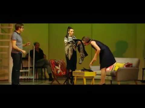 Women on the Verge of a Nervous Breakdown - Official Trailer thumbnail